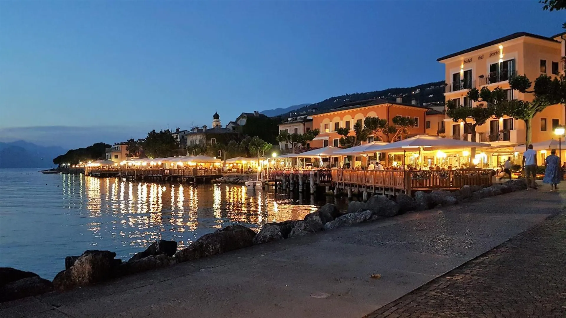 Gli Oleandri Villa Torri Del Benaco
